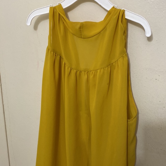 Sheer mustard yellow blouse💛 - Picture 3 of 4